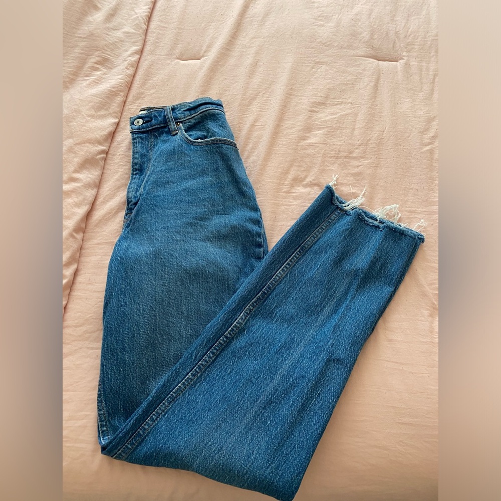 Abercrombie & Fitch Curve Love 90s Straight Ultra High Rise Jeans 27/4R